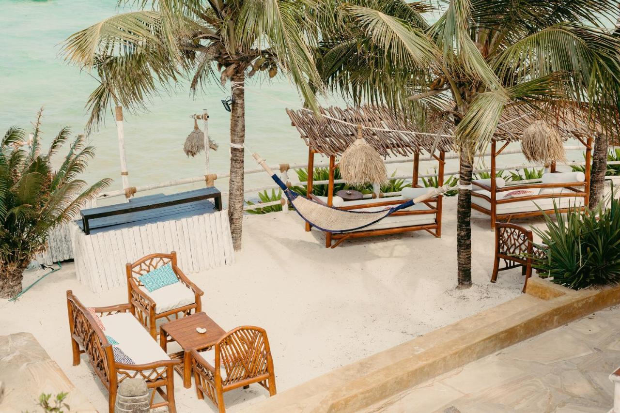 Coral Rocks Hotel & Restaurant Jambiani  Exterior photo